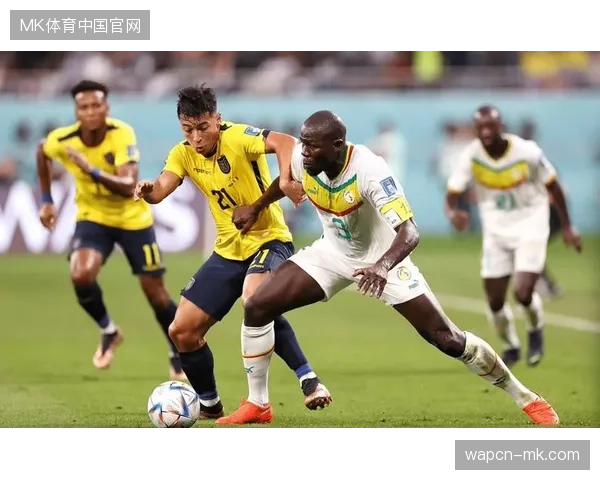 巴洛贡上演绝杀好戏，东道主美国队3比2逆转非洲劲旅塞内加尔